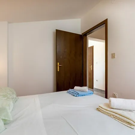 Pino 3* Rabac